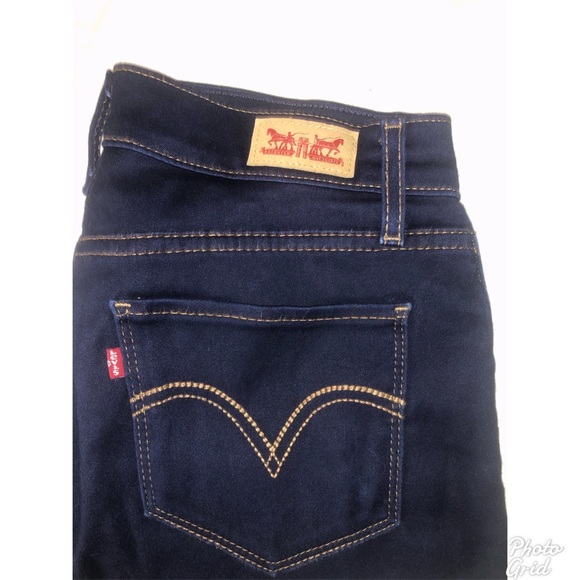 Levi’s Dark Jeans - Picture 2 of 3